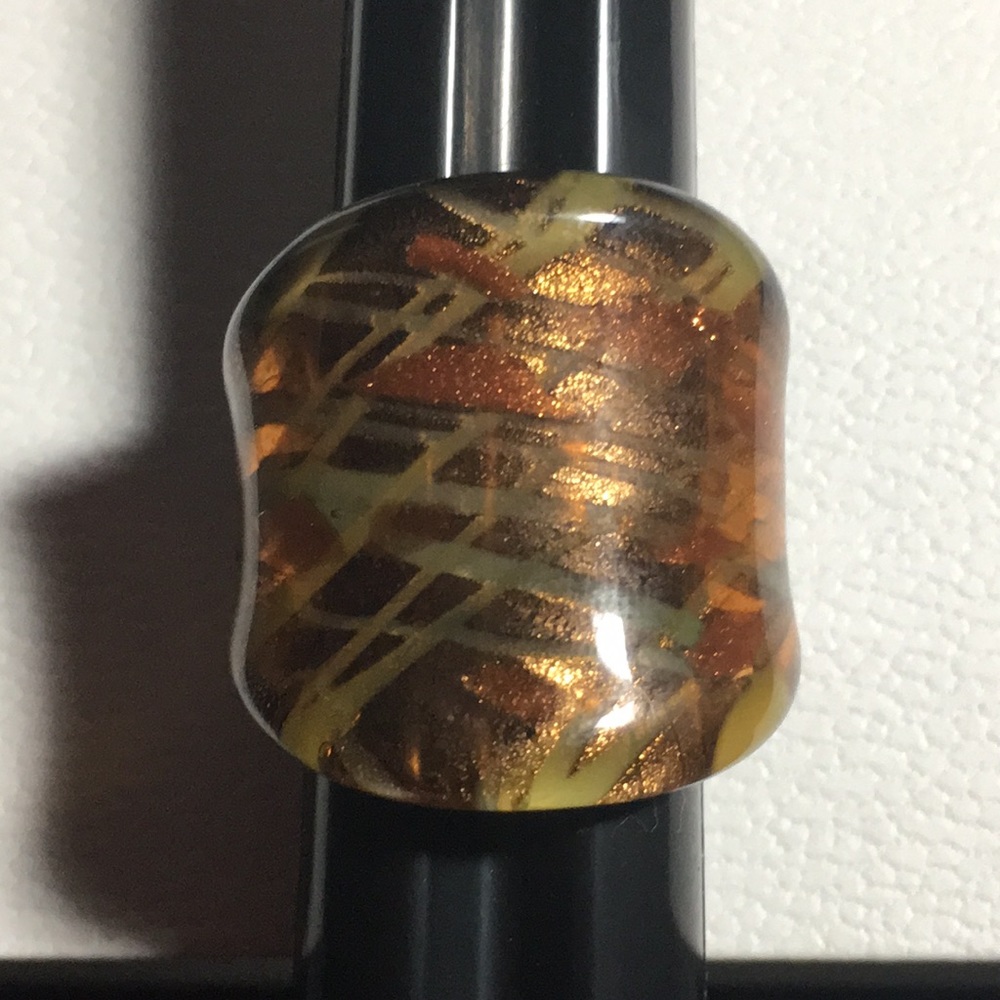 Ring - Picture 4 of 4